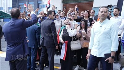 أهالي قرية الأبعادية للرئيس: بنحبك يا سيسي، كمل وإحنا معاك