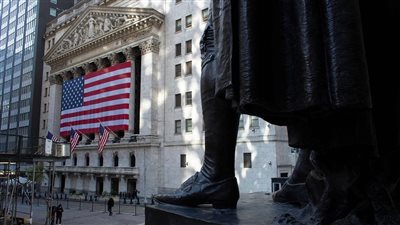 بعد توقعات استمرار الفيدرالي الأمريكي بتكثيف السياسة النقدية التشددية.. متى تتوقف الموجات التضخمية وعلاقتها بقوانين العرض والطلب 