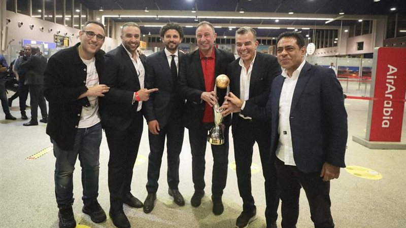 احتفال الخطيب مع