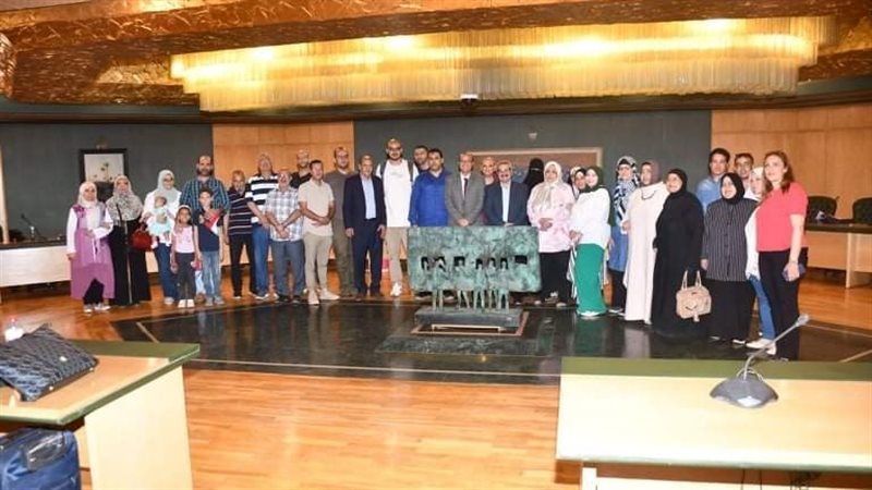 الصحفيين الحجاج،