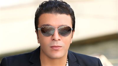  تتلمذ على يد عمر خيرت وقدم 40 أغنية لـ هاني شاكر، كواليس 20 سنة فن لمصطفى كامل