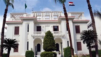 بيطري الجيزة ترش الطفيليات الخارجية لـ1500 رأس ماشية 