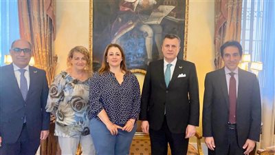 وزير السياحة يبحث زيادة حركة السياحة الإيطالية الوافدة لمصر