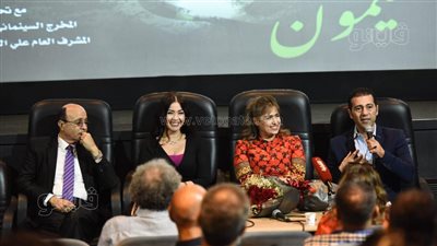 سيمون: دخلت الفن بالصدفة وفاتن حمامة علمتني كثيرا (فيديو)