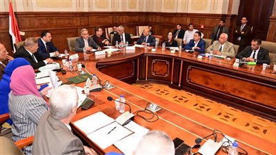 نائب يطالب بتعميم تجربة الأقصر في مواجهة القمامة