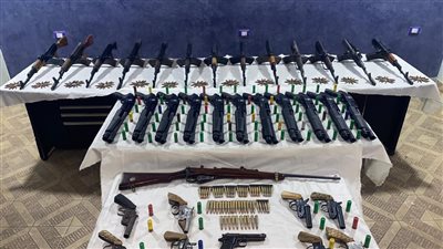 الأمن العام يضبط 34 قطعة سلاح ناري وينفذ 379 حكما قضائيا 