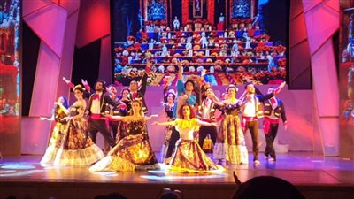 مشوار التشكيلية المكسيكية فريدا يومان بمسرح الجمهورية