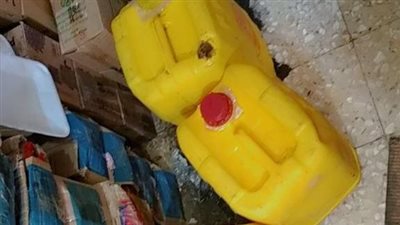 ضبط ربع طن زيت طعام مجهول المصدر خلال حملة تموينية في الإسماعيلية 