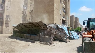 حملة مكبرة لإزالة التعديات والإشغالات بحي ثالث الإسماعيلية (صور)