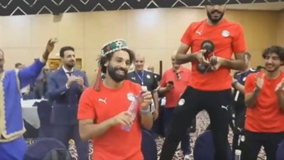 بعد ظهورها بنهائي أفريقيا.. أغنية سطلانة تشعل احتفال محمد صلاح بعيد ميلاده (فيديو)