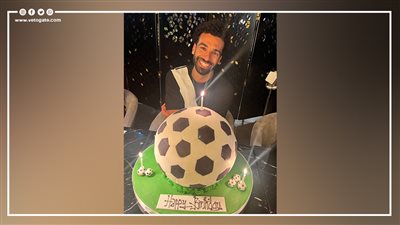 بعد رقصه على أغنية سطلانة، محمد صلاح يواصل احتفاله بعيد ميلاده بطريقة خاصة 