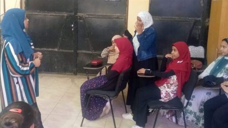 ر تنفذ دورة تدريبية