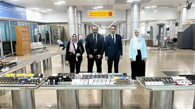 ضبط 312 شيشة إلكترونية بحوزة راكب بمطار القاهرة 
