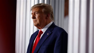 العدل الأمريكية تطالب قاضيًا بمنع ترامب من الكشف عن وثائق سرية