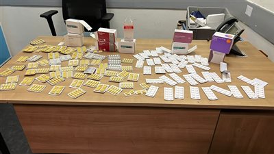 ضبط صاحب مكتب استيراد وتصدير بالدقهلية بحوزته 10 آلاف قرص مخدر