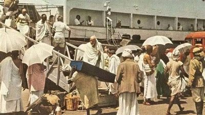 فرحة الحج في الواحات، أغاني فلكلورية تصف الرحلة، وتسجيل تاريخ الحج على بوابات المنازل القديمة (فيديو وصور) 