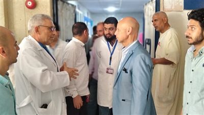 صحة الشرقية: مسعود يطمئن على العناية بأولاد صقر 