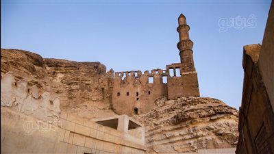 مسجد الخلوتي تحفة معمارية منسية على سفح جبل المقطم (فيديو وصور) 