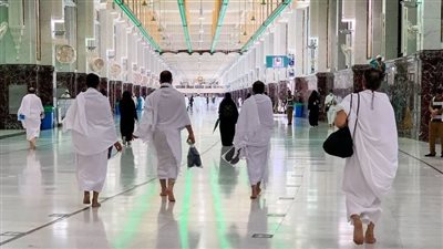 اليوم، محافظ القليوبية يودع ثاني أفواج حجاج الجمعيات الأهلية