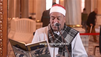 تلاوة خاشعة بصوت الشيخ محمد الطاروطي من سورة الأحزاب (فيديو)