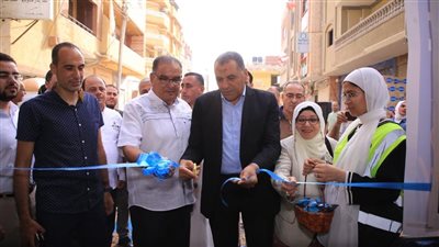 سكرتير عام شمال سيناء يفتتح معرض السلع الغذائية في العريش