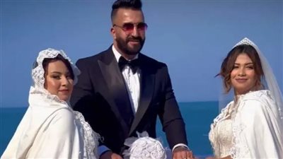 للقضاء على العنوسة.. شاب يتزوج امرأتين في يوم واحد