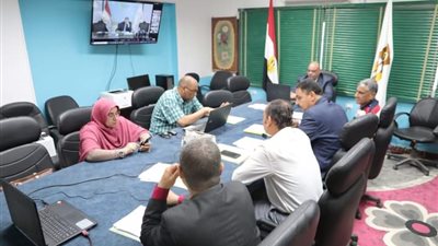 غرفة عمليات تعليم الوادي الجديد تتابع امتحان اللغة العربية لطلاب الثانوية 