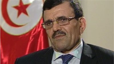 القضاء التونسي يمدد الحبس الاحتياطي لرئيس الوزراء السابق 