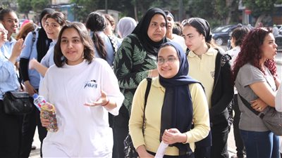 25 ألفا و414 طالبا بالثانوية العامة يؤدون اليوم امتحان اللغة الأجنبية الثانية بالدقهلية