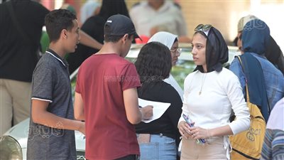 سؤال الأدب في اللغة العربية يتسبب بضيق طلاب الثانوية العامة بأسيوط 