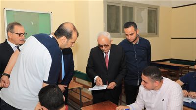 وزير التعليم: غرفة عمليات كفر الشيخ متميزة وحريصون على مكافحة الغش