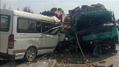 مصرع 3 أشخاص وإصابة آخرين في حادث تصادم بالإسماعيلية ( صور)