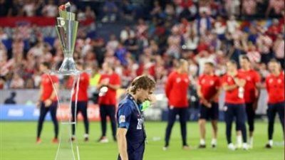 صحف كرواتيا بعد خسارة دوري الأمم الأوروبية: لا تعتزل أيها القائد مودريتش 