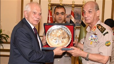 وزير الدفاع يلتقي الممثل الأعلى للسياسة الخارجية والأمنية ونائب رئيس مفوضية الاتحاد الأوروبى 