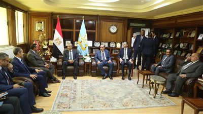 محافظ كفر الشيخ يستقبل 3 وزراء لوضع حجر أساس منطقة لوجستية تجارية 