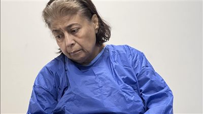 والدة منة فضالي تدخل الرعاية المركزة والفنانة تطالب الجمهور بالدعاء لها