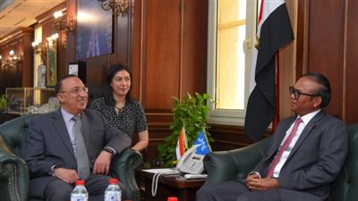 محافظ الإسكندرية يبحث مع سفير كمبوديا تعزيز التعاون المشترك