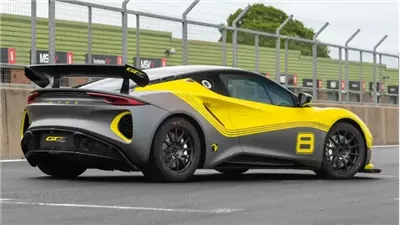 مواصفات سيارات لوتس إيميرا GT4 الرياضية 