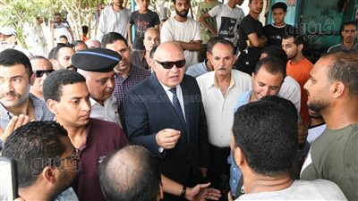 محافظ قنا يوجه بتذليل المعوقات بكافة المناطق الصناعية لجذب المزيد من الاستثمارات