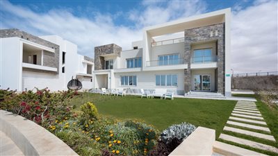 رئيس شركة جدار العقارية: استثمارات سي فيو الساحل الشمالي تتخطى 7 مليارات جنيه