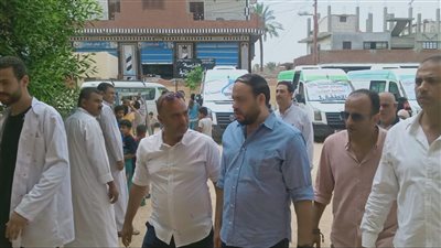 وكيل صحة الإسماعيلية يتفقد القافلة الطبية المجانية بمنطقة عرب أبو قاسم (صور) 