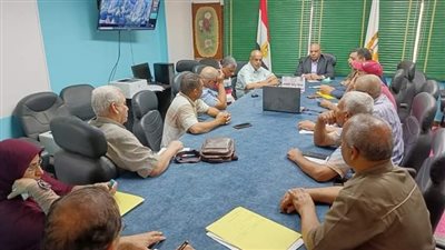 وكيل تعليم الوادي الجديد يعرض خطة عمل امتحانات الثانوية العامة في اجتماع وزير التعليم