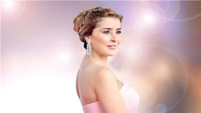 عائشة بن أحمد: أنا عصبية جدا وصعبة مع الناس وبستعين بلايف كوتش علشان ما اتأذيش في شغلي