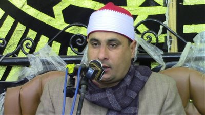 تلاوة عذبة للشيخ كارم الحريري من سورة لقمان (فيديو)