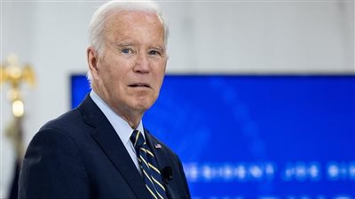 بعد إلغاء المحكمة العليا برنامجه، بايدن يعلن إجراءات جديدة لتخفيف ديون الطلاب