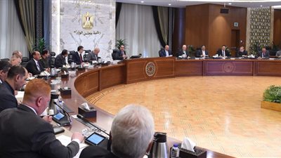 رئيس الوزراء يتابع جهود دفع الحركة السياحية في طابا ونويبع