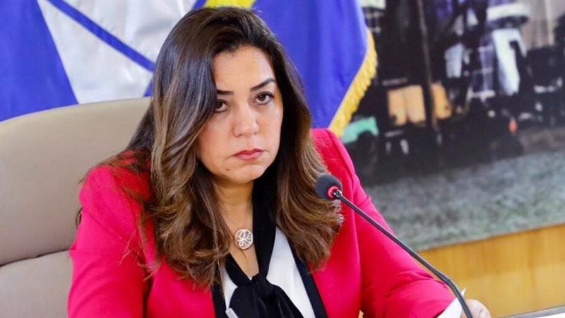 منال عوض، فيتو