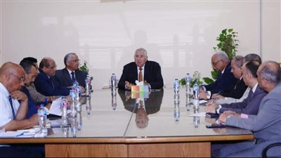 وزير الزراعة يناقش خطة الحدائق لاستقبال الزائرين في عيد الأضحى 