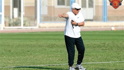 سيراميكا كليوباترا، أسوان بوابة حلمي طولان لكشف أوراق المقاولون العرب