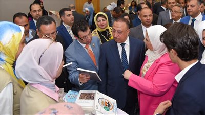 محافظ الإسكندرية ووزيرة التضامن الاجتماعي يفتتحان مؤتمر المجتمع المدني بمكتبة الإسكندرية